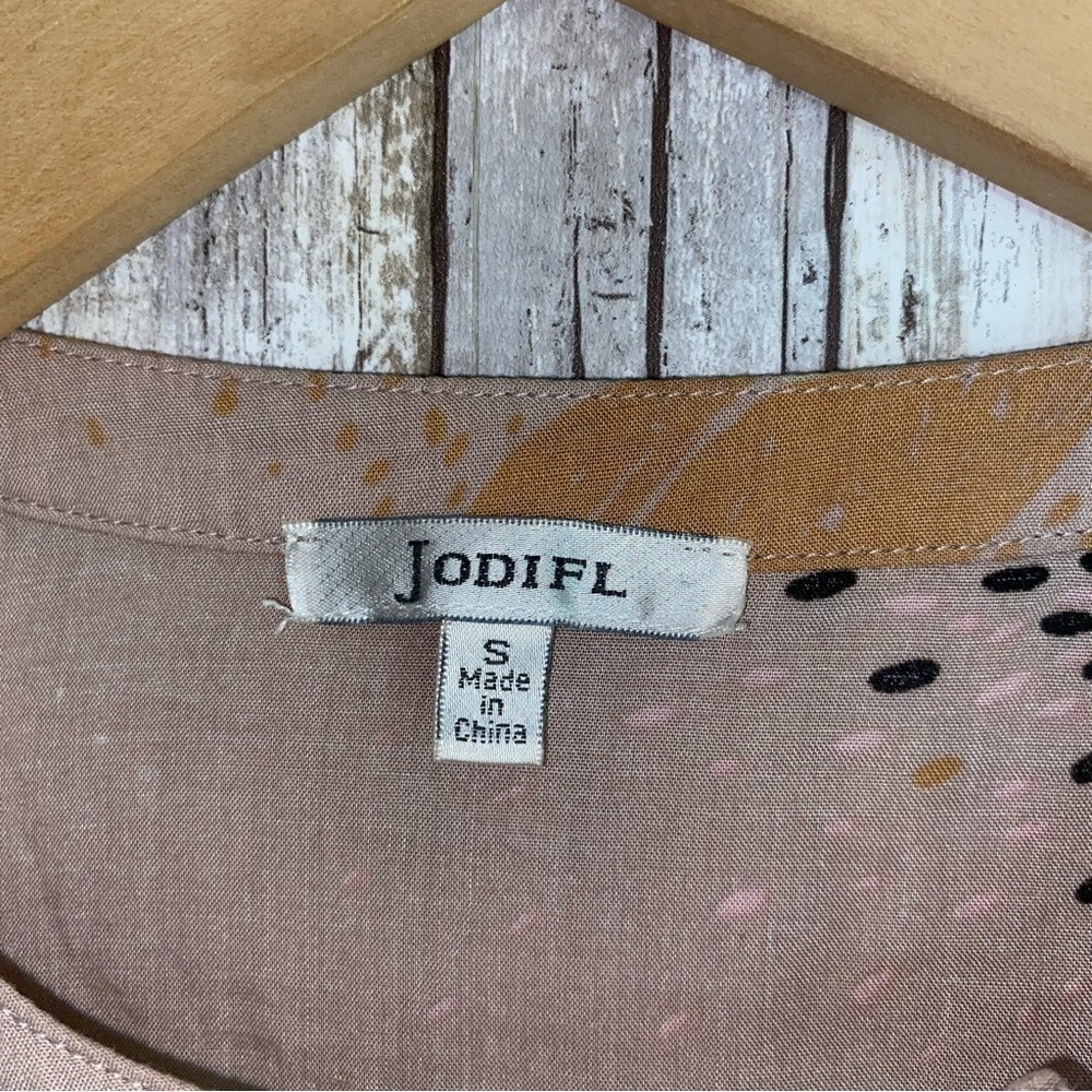 Jodifl Open Drop Waist Mauve Floral Blouse - Picture 5 of 6